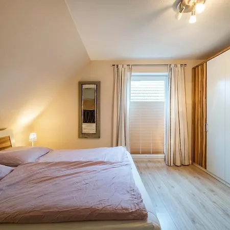 Austernperle, Familie Creutz *