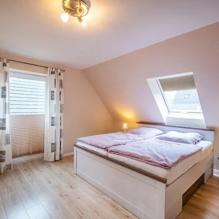 Austernperle, Familie Creutz