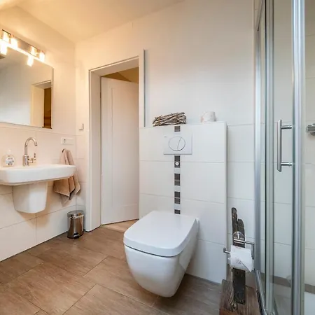 Austernperle, Familie Creutz Dom wakacyjny *